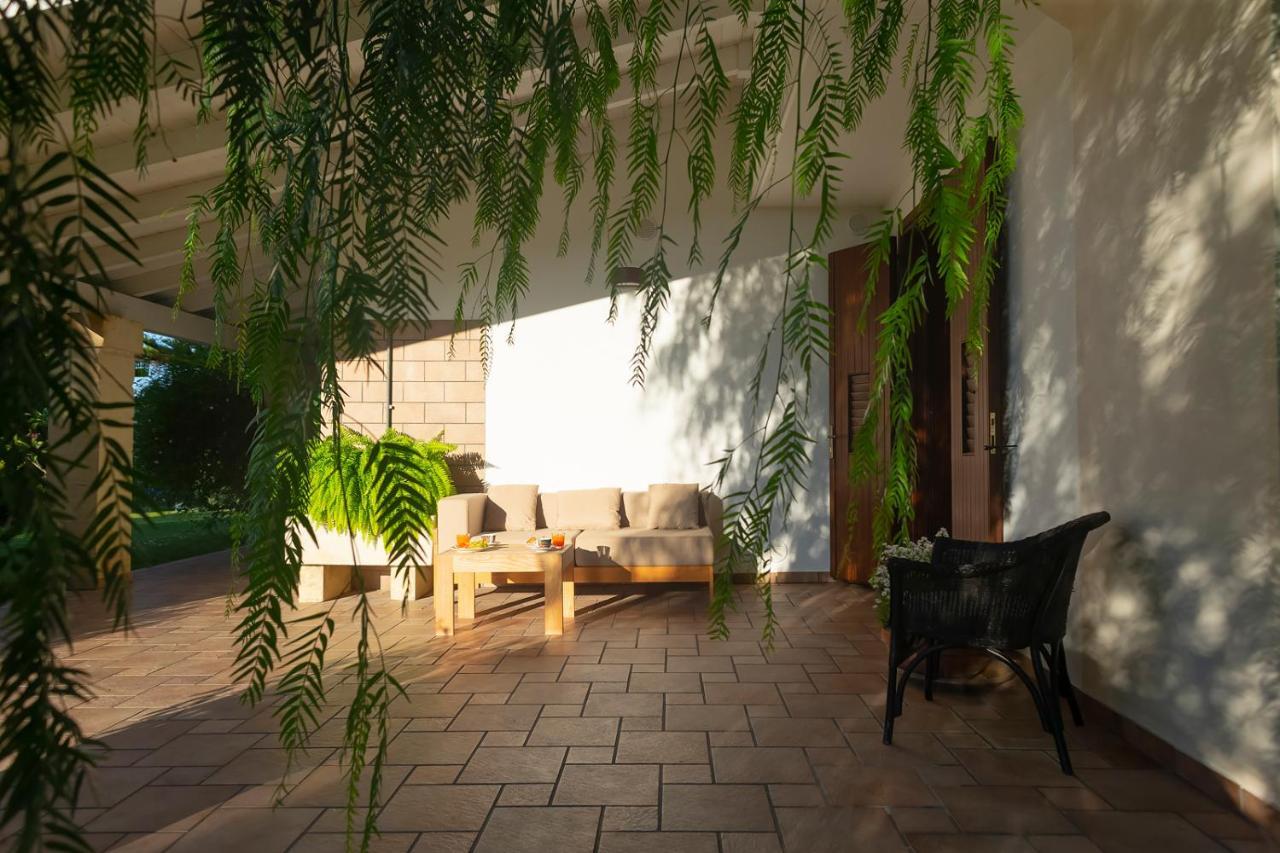 Olive Garden House Villa Borgagne Exterior foto